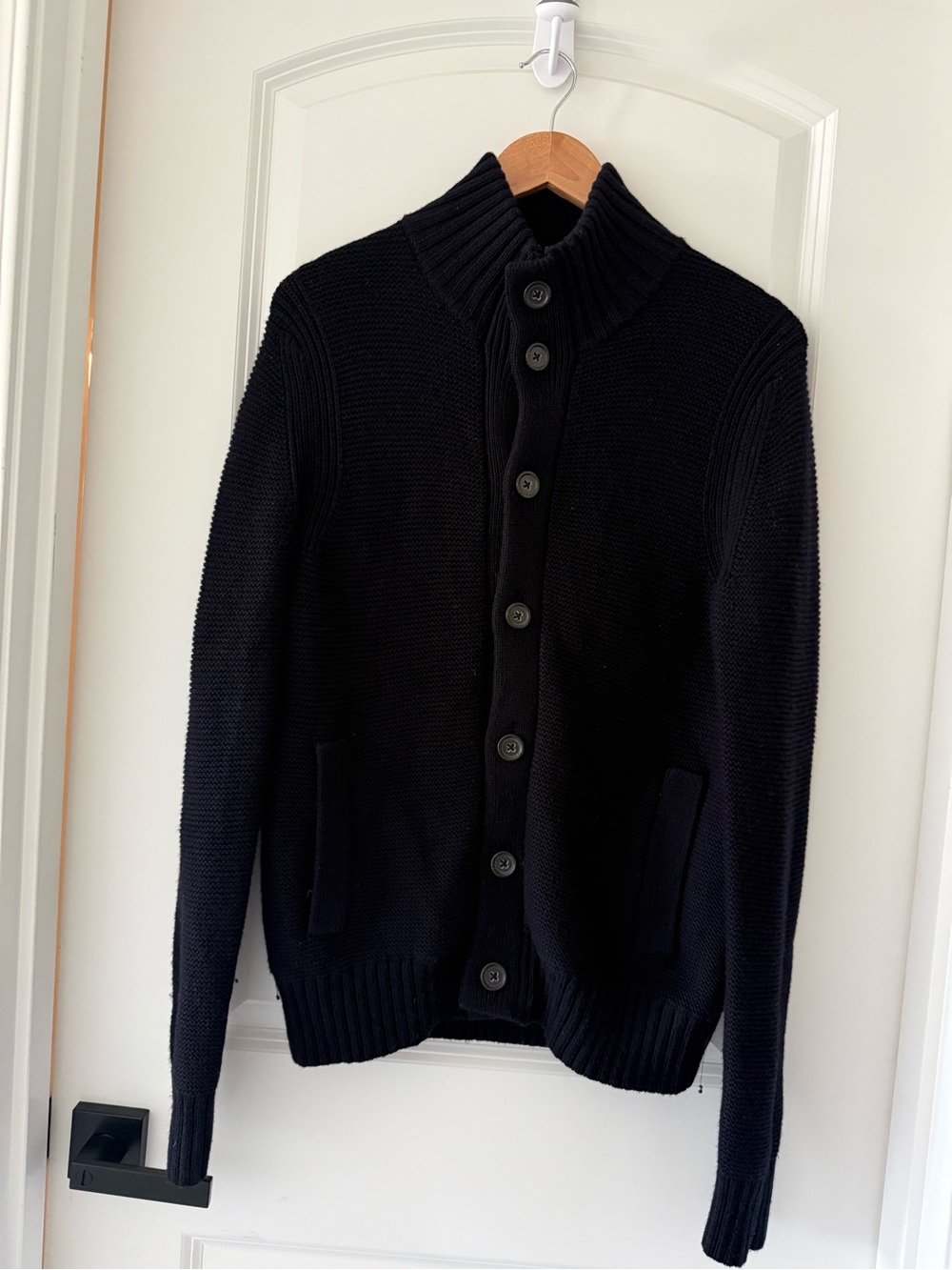 Banana Republic Men's Black Ribbed Button-Up Cardigan